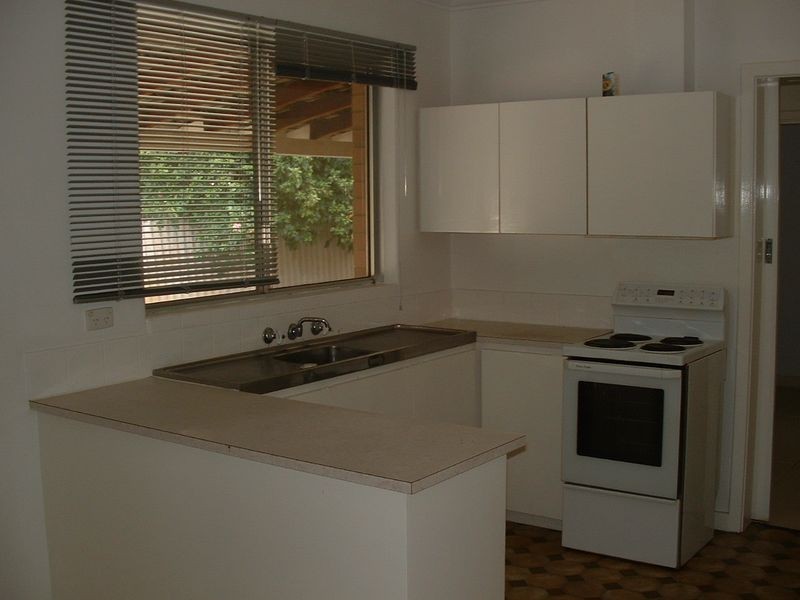 15 Tudor Avenue, Shelley WA 6148