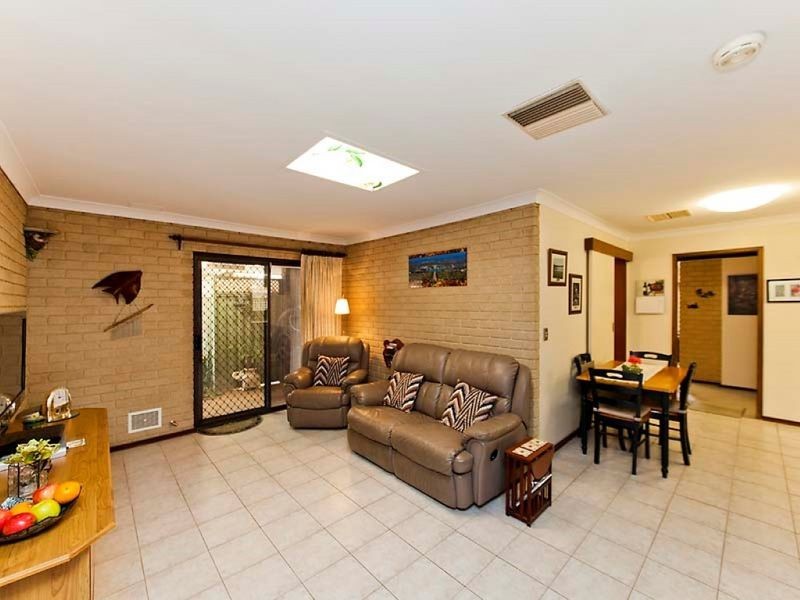 19 Periwinkle Way, Parkwood WA 6147