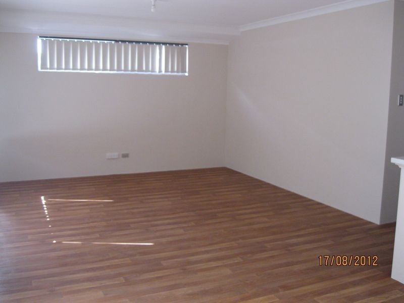 4 Keble Lane, Piara Waters WA 6112