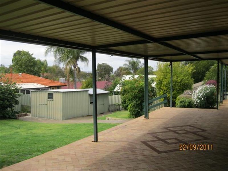 25 Delwood Place, Willetton WA 6155