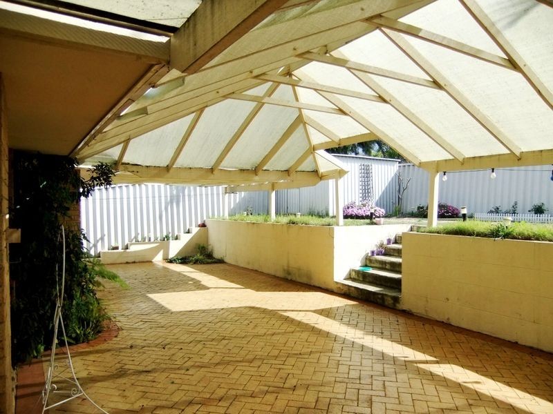 4 Prockter Gardens, Leda WA 6170