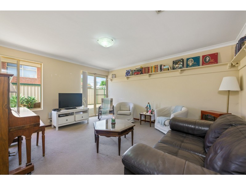 2/17 Dawson Road, Brentwood WA 6153