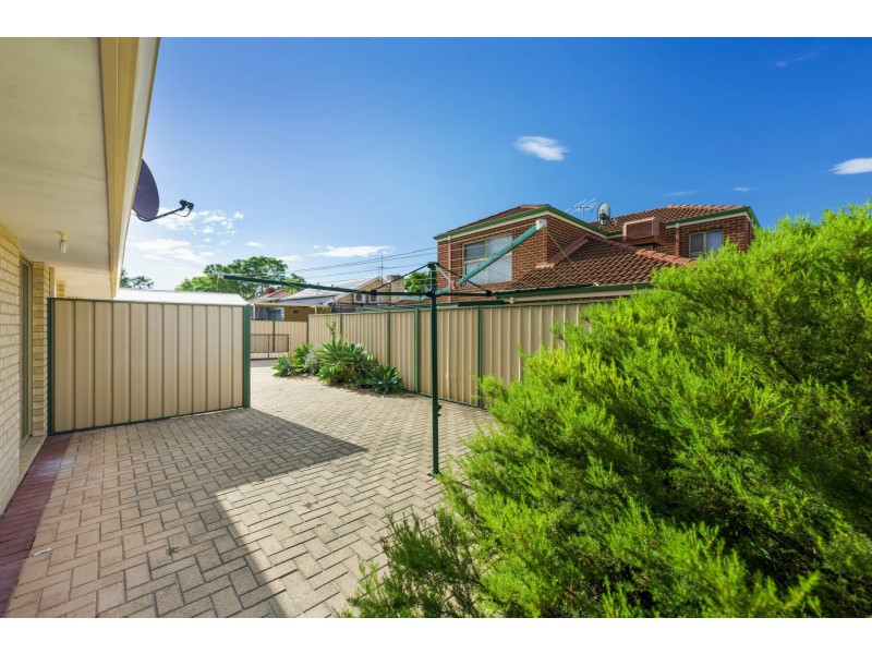 2/17 Dawson Road, Brentwood WA 6153