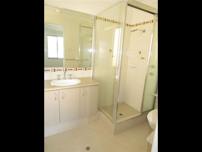 6 Viking Way, Darch WA 6065