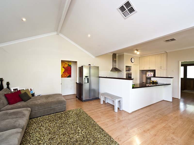 36 Canning Avenue, Mount Pleasant WA 6153