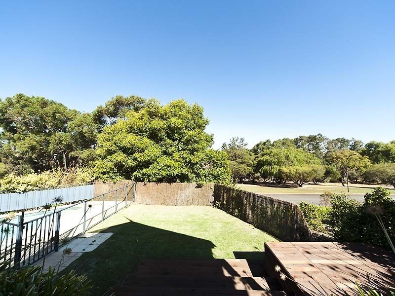 36 Canning Avenue, Mount Pleasant WA 6153