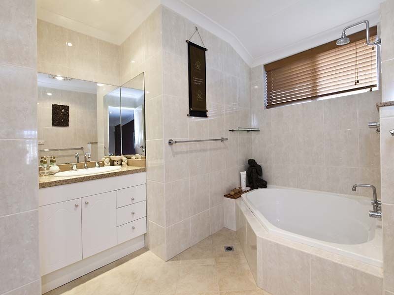 153 Alcock Street, Maddington WA 6109
