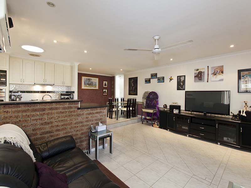 153 Alcock Street, Maddington WA 6109