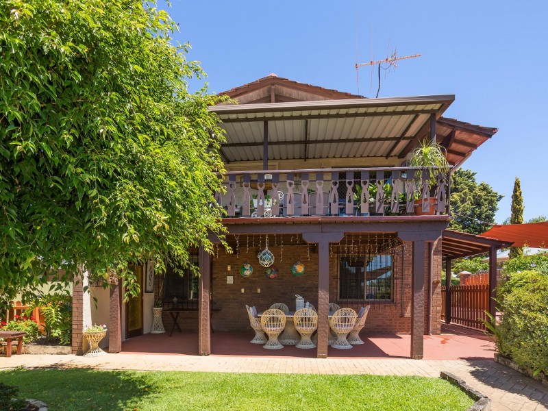 9 Delwood Place, Willetton WA 6155