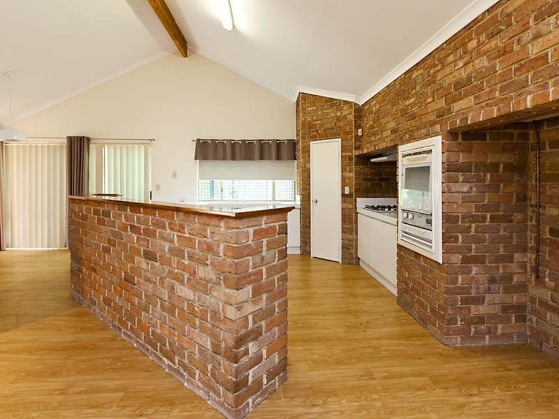 10 Alaric Court, Parkwood WA 6147