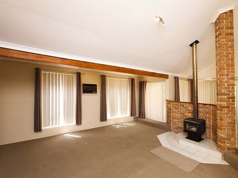 10 Alaric Court, Parkwood WA 6147