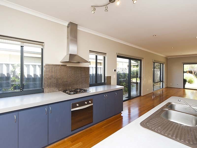 21 Harfoot Street, Willagee WA 6156