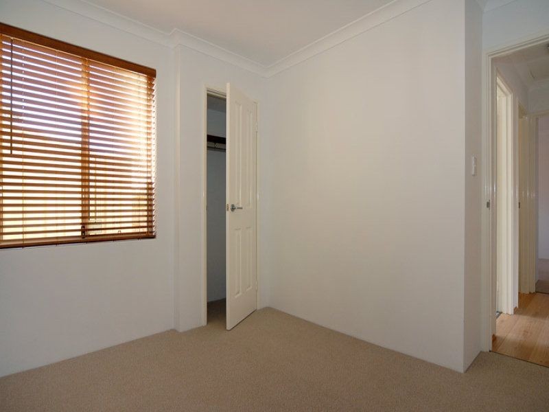 55 Amberley Way, Westminster WA 6061