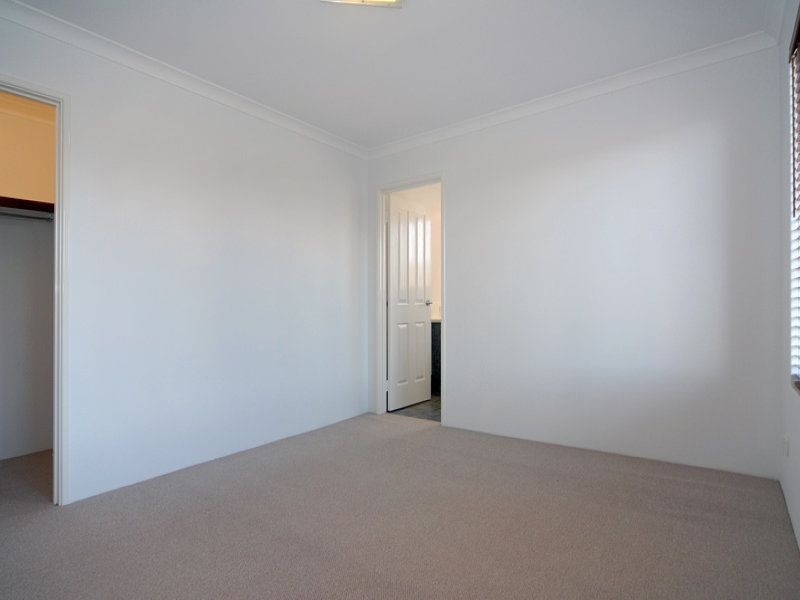 55 Amberley Way, Westminster WA 6061