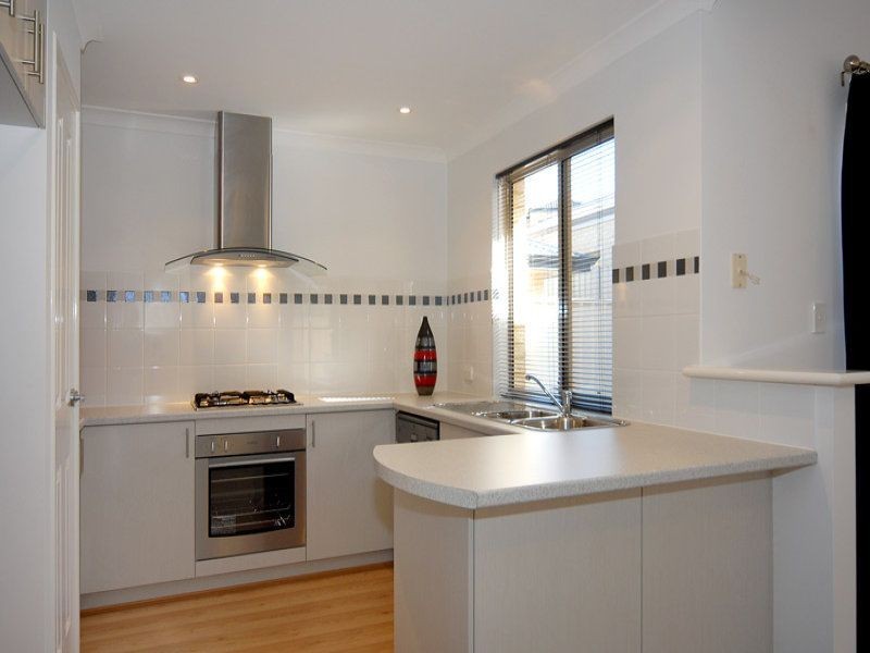 55 Amberley Way, Westminster WA 6061