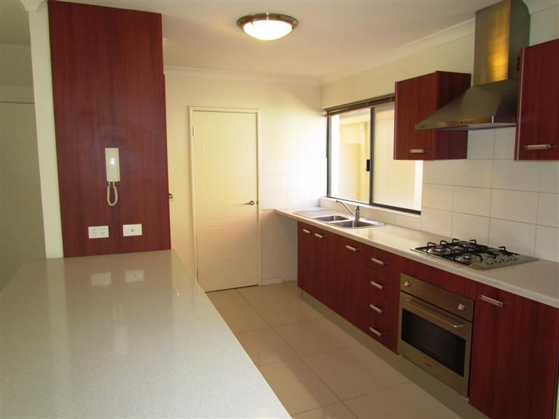 2/4 Lichfield Street, Victoria Park WA 6100