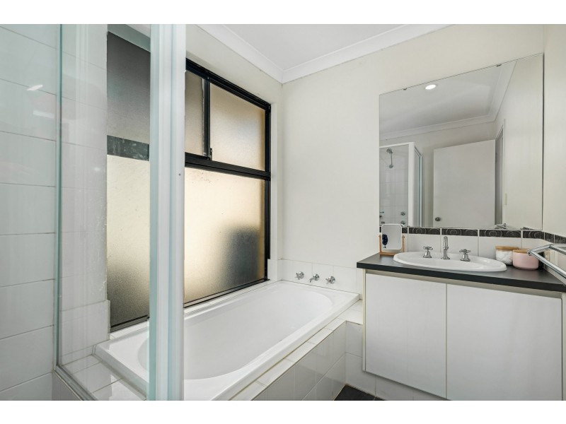 11 Bunratty Link, Canning Vale WA 6155