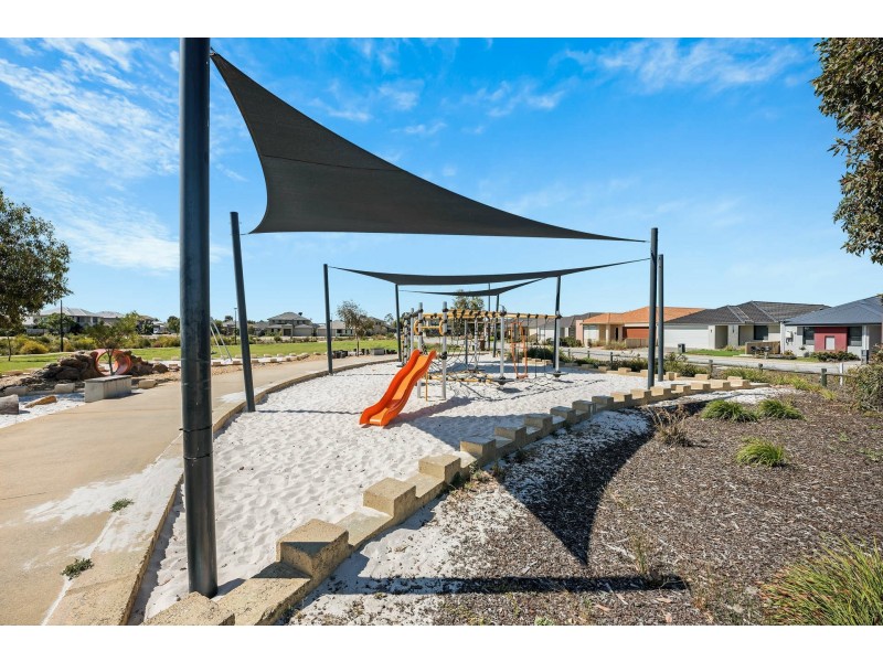 11 Bunratty Link, Canning Vale WA 6155