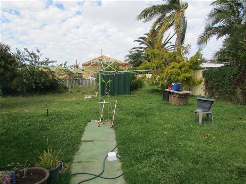 13 Yeeda Street, Riverton WA 6148