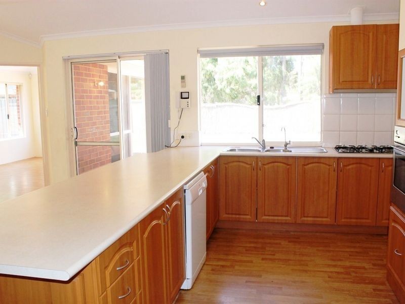24 Burford Place, Canning Vale WA 6155