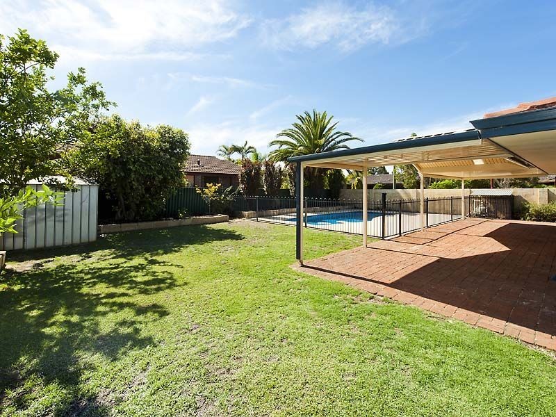 11 Pelican Place, Wilson WA 6107