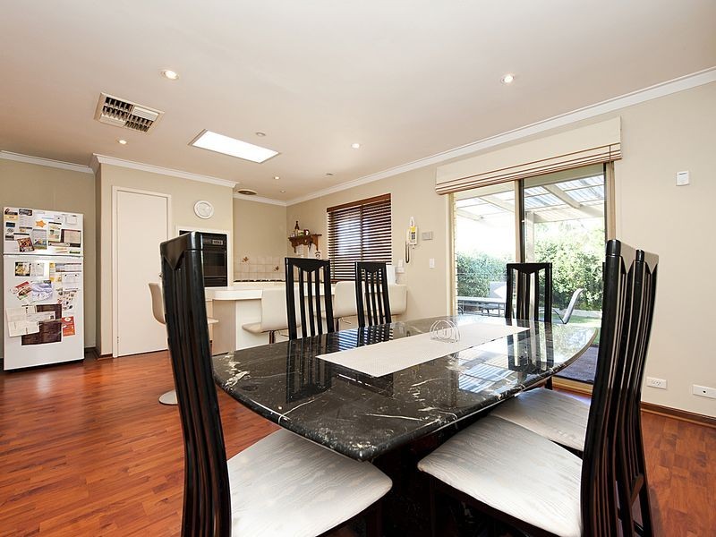 1/87 Holman Street, Alfred Cove WA 6154