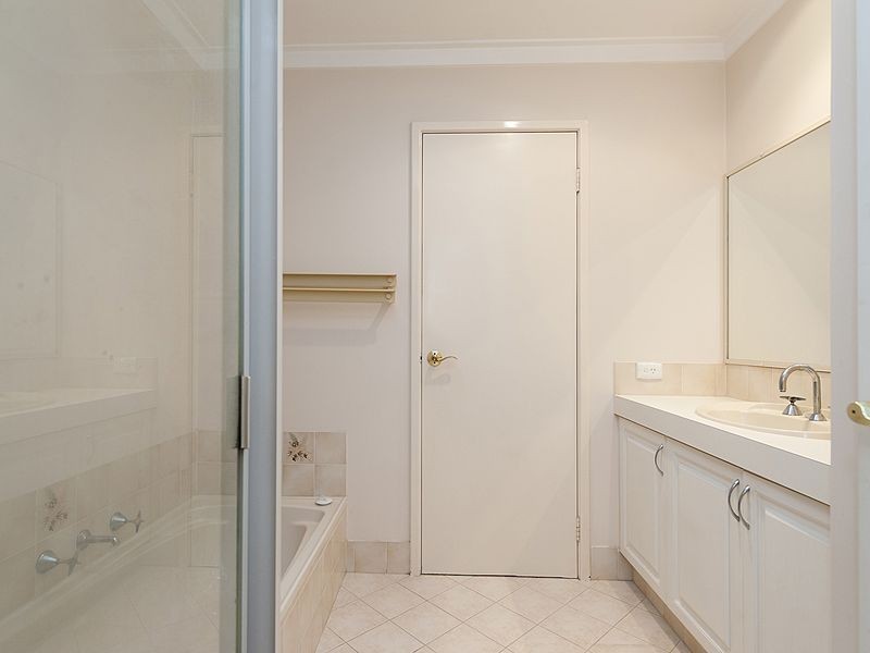 1/87 Holman Street, Alfred Cove WA 6154