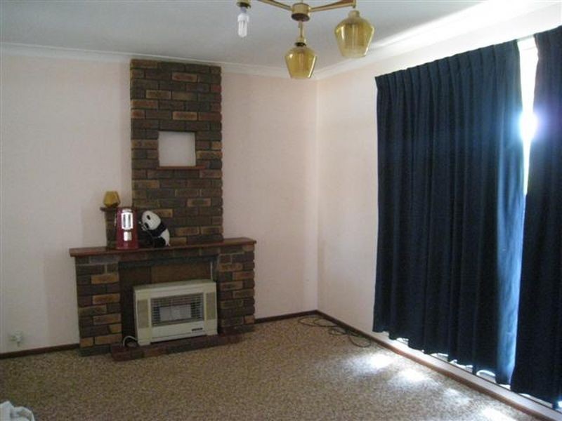 16 Lauri Court, Parkwood WA 6147