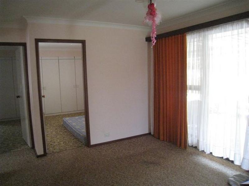 16 Lauri Court, Parkwood WA 6147