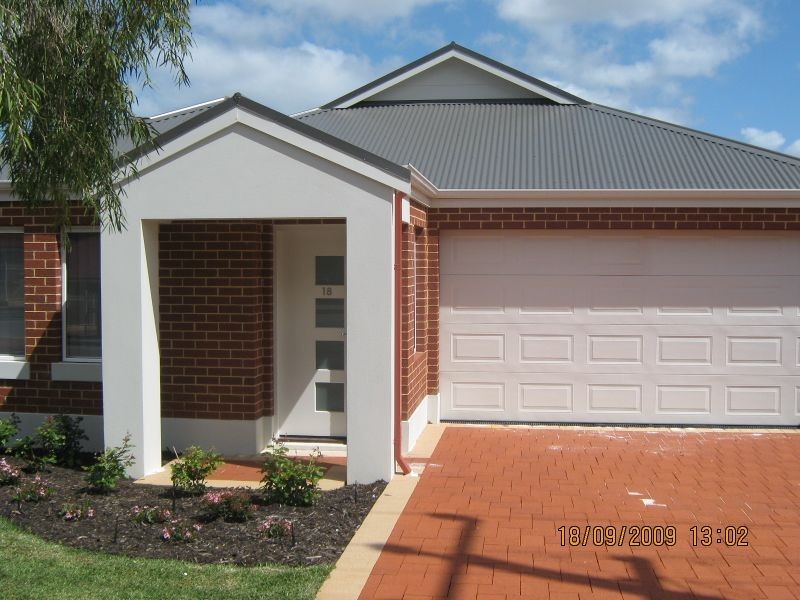 18/54 Sixth Rd, Armadale WA 6112