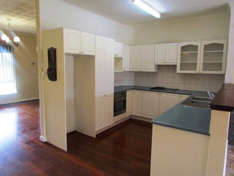 17 Barber Place, Riverton WA 6148