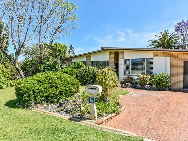 6 Tricia Court, Shelley WA 6148