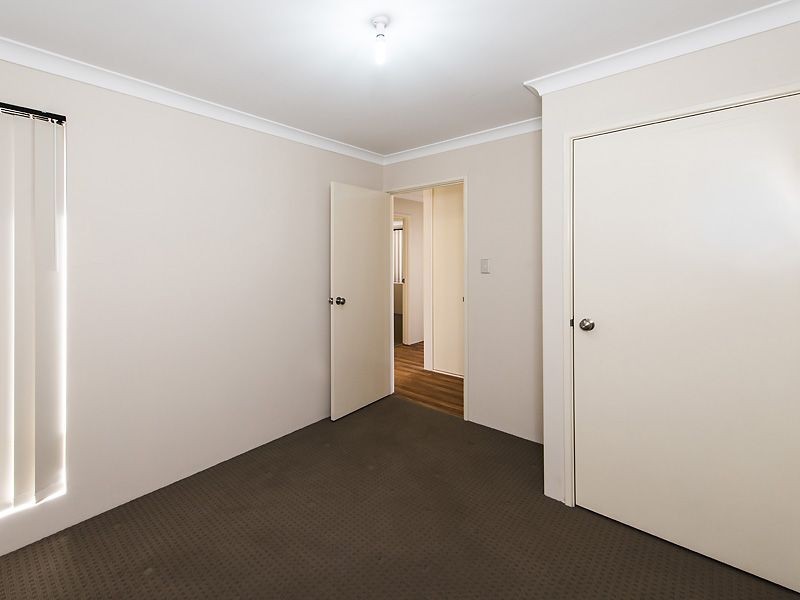 4 Keble Lane, Piara Waters WA 6112