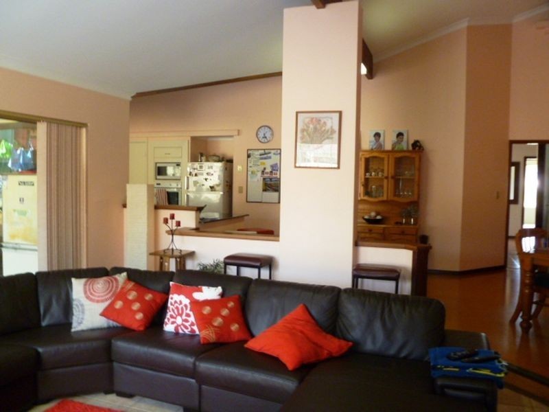 4 Polo Close, Willetton WA 6155