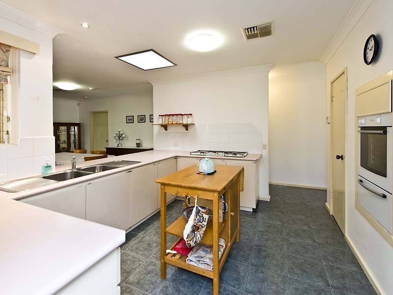 19 Zenith Street, Shelley WA 6148