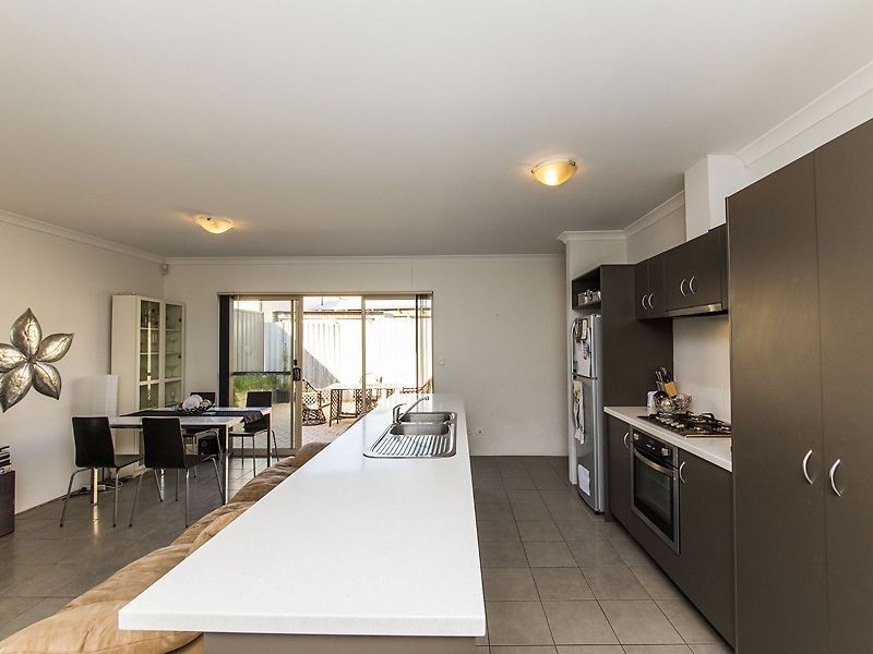 6C Messenger Street, Kelmscott WA 6111