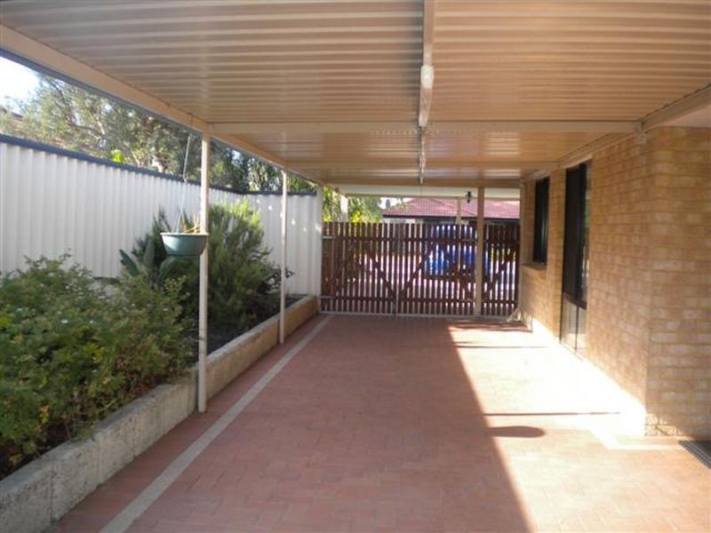 8 Hibbertia Close, Beeliar WA 6164
