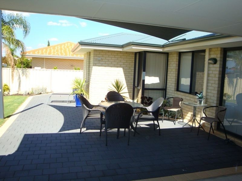 59 Canna Drive, Canning Vale WA 6155
