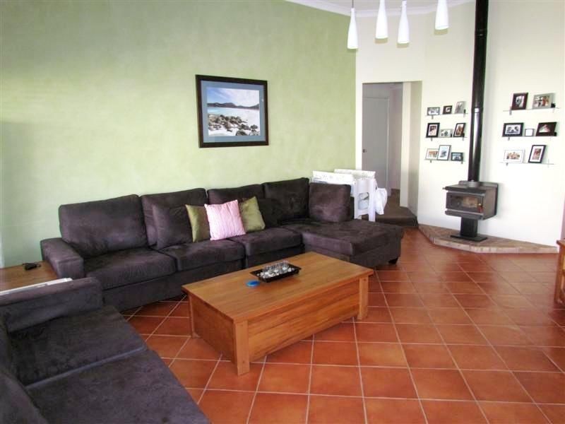 1 Treetop Circle, Canning Vale WA 6155