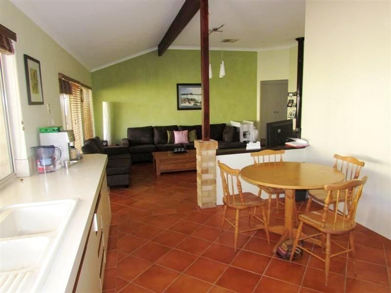 1 Treetop Circle, Canning Vale WA 6155