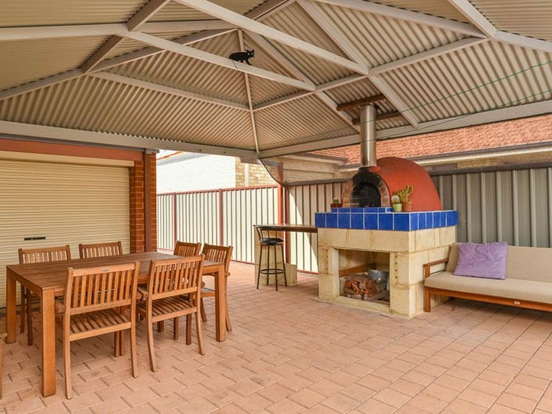 14 Caridean Way, Hammond Park WA 6164