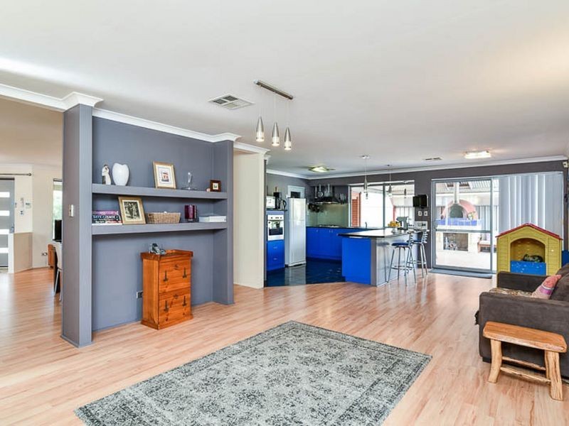 14 Caridean Way, Hammond Park WA 6164