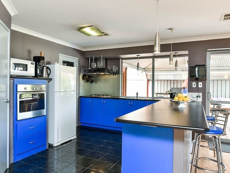 14 Caridean Way, Hammond Park WA 6164
