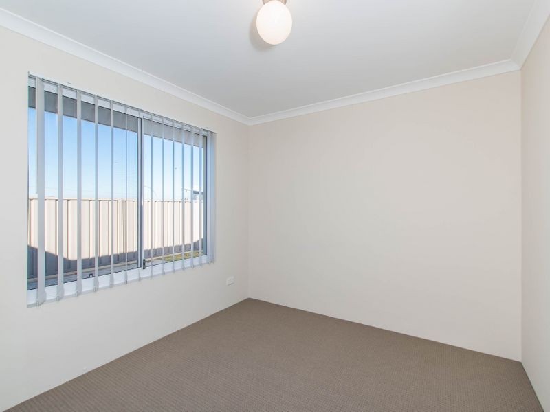 5/2 Positano Crescent, Yangebup WA 6164