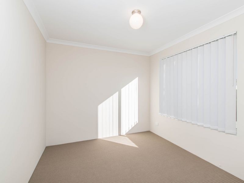 5/2 Positano Crescent, Yangebup WA 6164