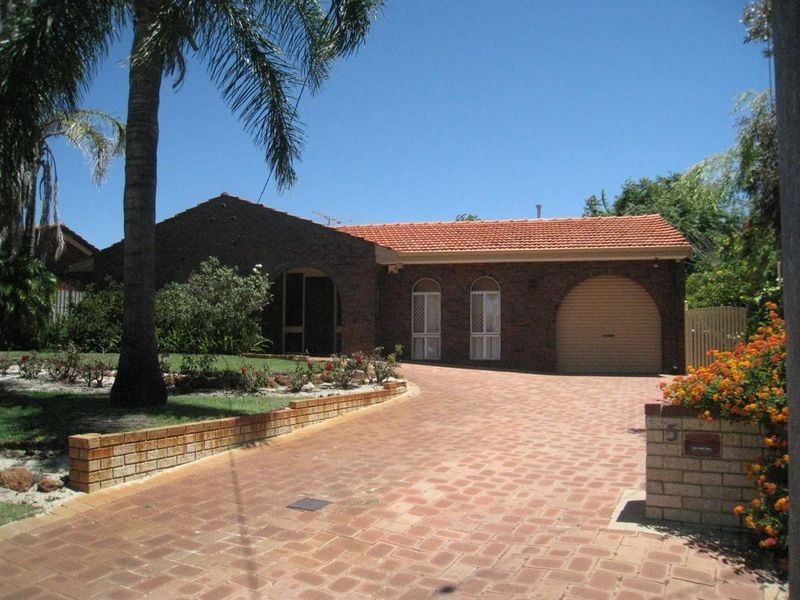 5 Vigors Avenue, Bull Creek WA 6149