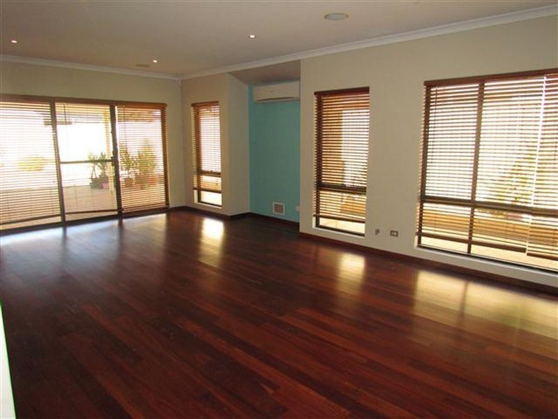 85 Chamberlain Street, Gosnells WA 6110