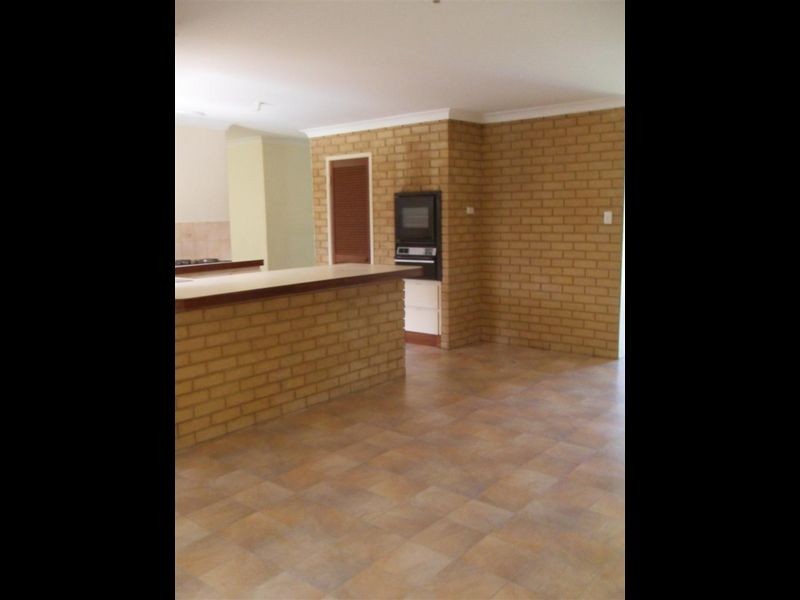 31 Arlington Drive, Willetton WA 6155