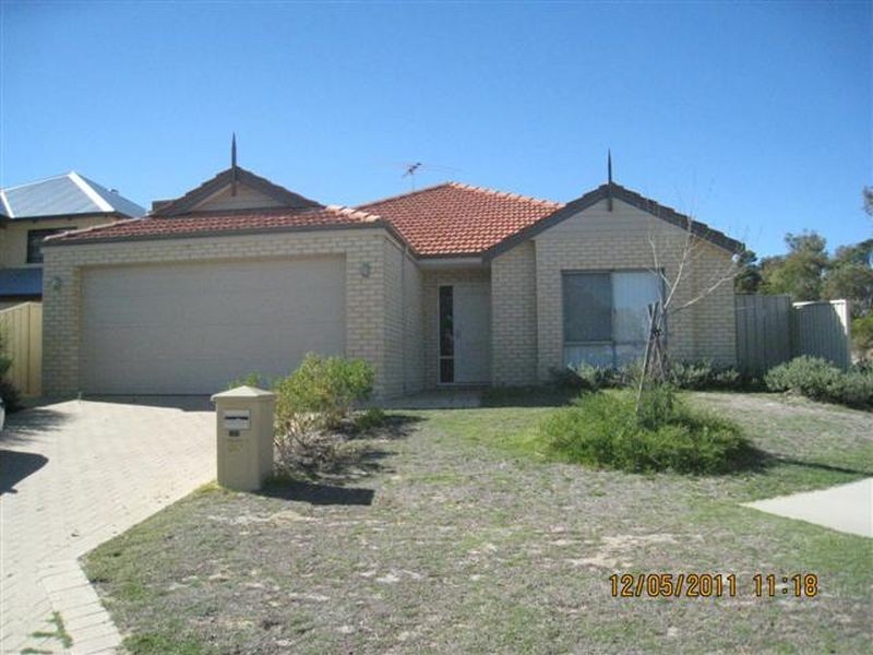 33 Astroloma Drive, Success WA 6164