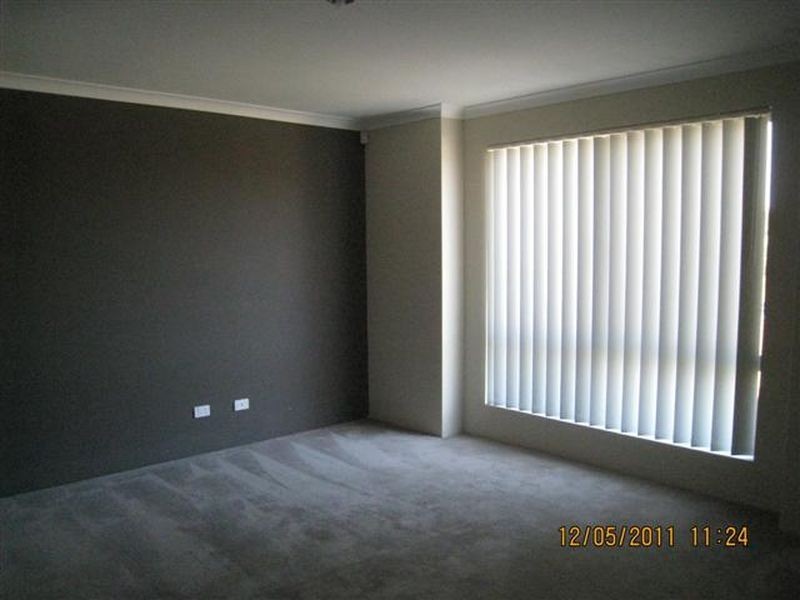 33 Astroloma Drive, Success WA 6164